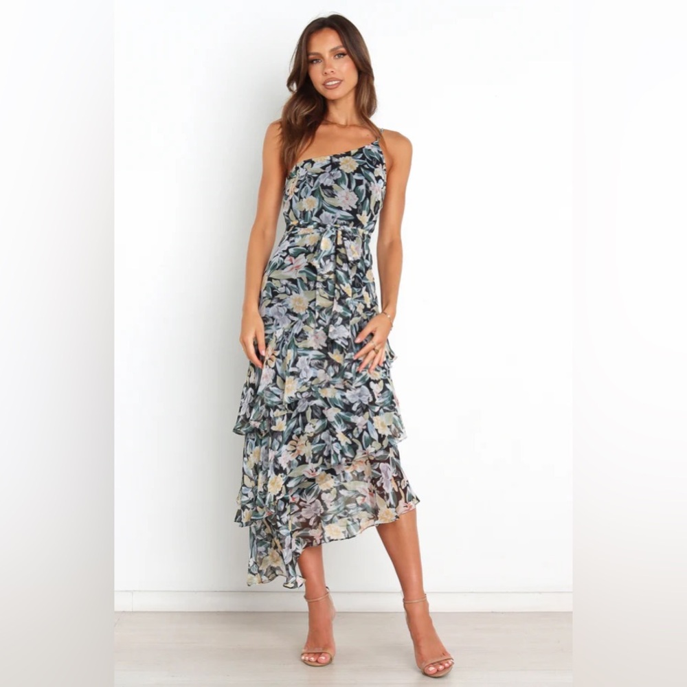 NEW PETAL AND PUP AMREN DRESS - BLACK size 4